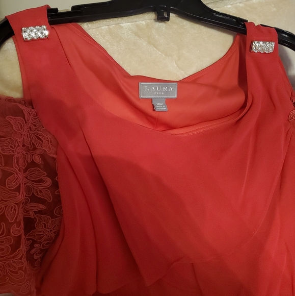 Red  Holiday  Formal  Dress - Picture 4 of 4